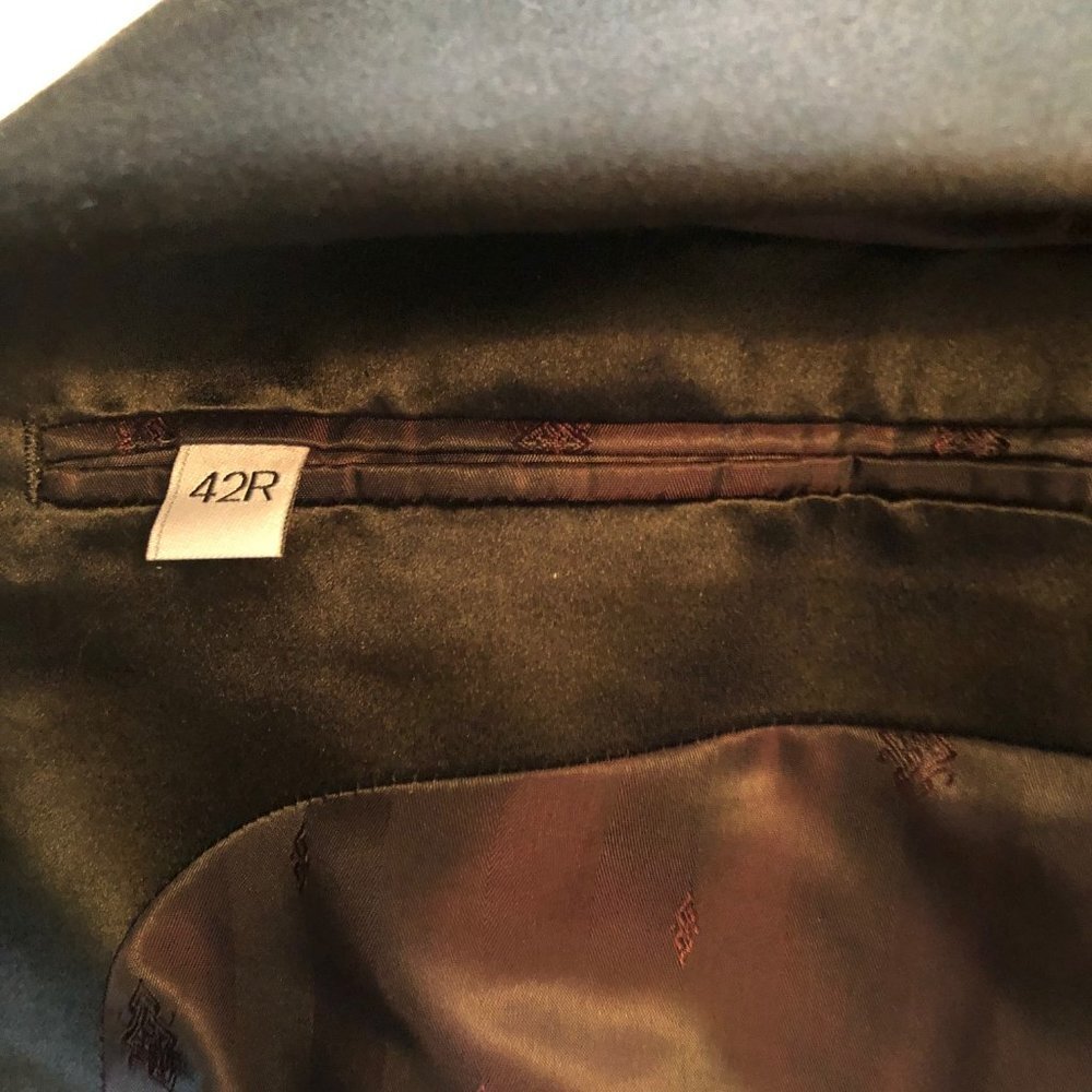 Claiborne Lux Men's Shawl Lapel Tuxedo, sz 42R, color Black, Textured Fabric - Picture 5 of 13